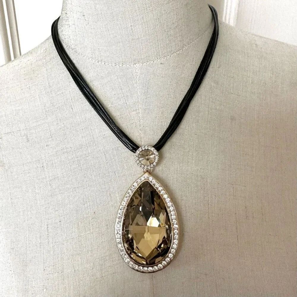 Rhinestone teardrop pendant necklace on  multi Cord